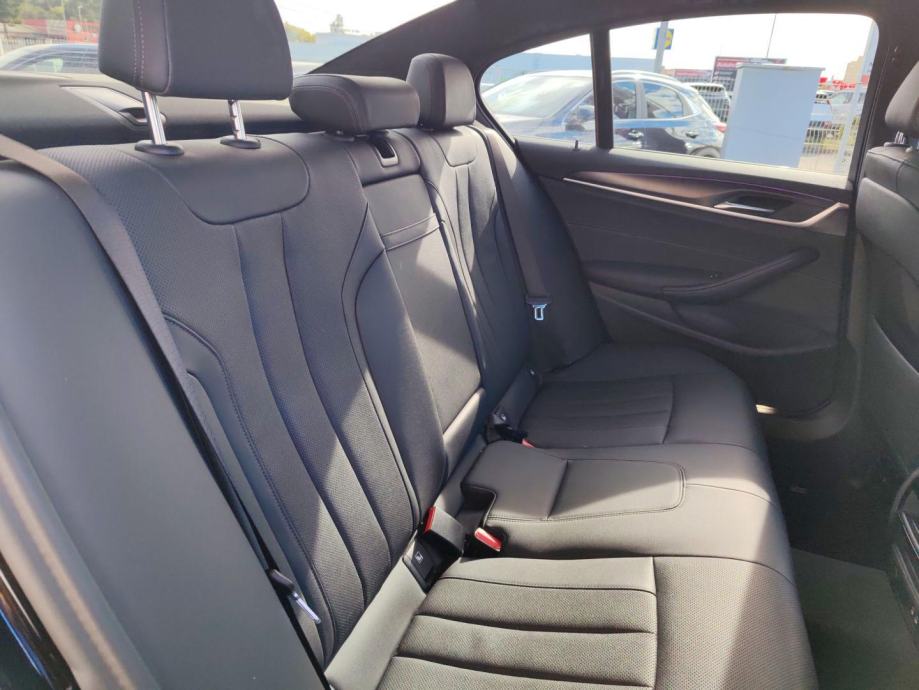 BMW 520 D 2.0, fotografija 12