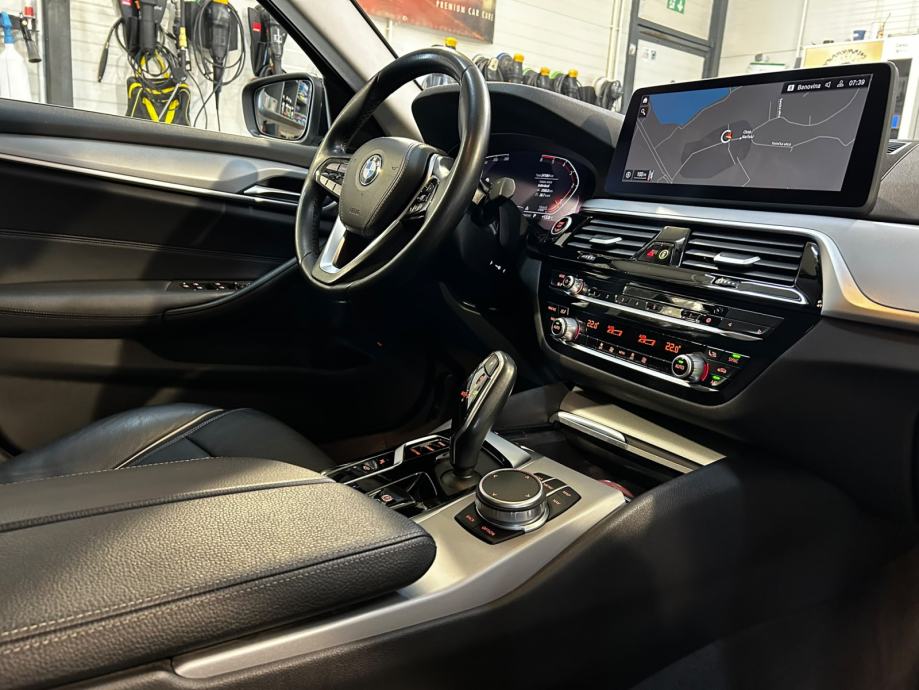 BMW 520 D LCI KOŽA HEAD UP KAMERA 360 LED FACELIFT U PDV-U 12MJ.GAR, fotografija 16