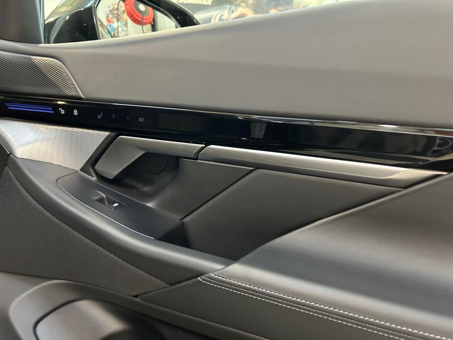 BMW 520 D M SPORT LASER LED KOŽA AMBIENT U PDV-U 24 MJ. JAMSTVO, fotografija 7