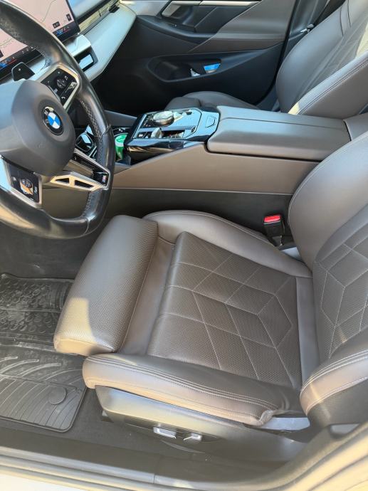 BMW 520 d xDrive, fotografija 10
