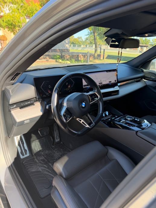 BMW 520 d xDrive, fotografija 12