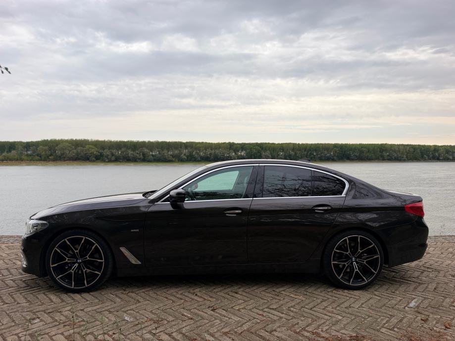 BMW 520d G30 LUXURY | 190 KS | ZF 8 | B&W | HUD | 360° | ŠIBER, fotografija 6