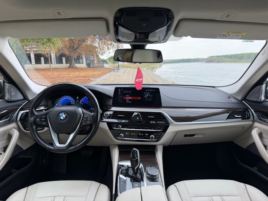 BMW 520d G30 LUXURY | 190 KS | ZF 8 | B&W | HUD | 360° | ŠIBER, fotografija 9