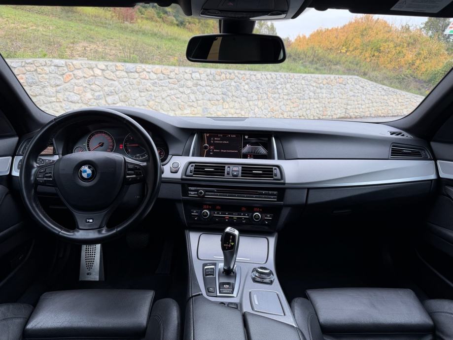 BMW 520d • M paket • Shadow line • Kamera • Android • Koža, fotografija 11