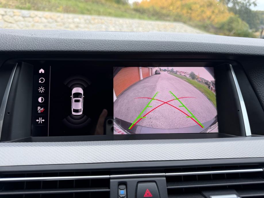 BMW 520d • M paket • Shadow line • Kamera • Android • Koža, fotografija 16