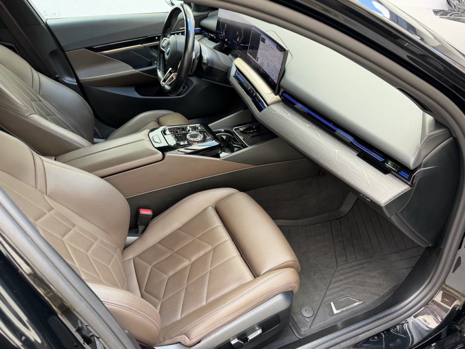 BMW 520d M pro paket-alu 21"-registriran-1. Vlasnik, fotografija 9