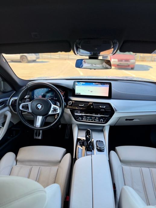 BMW 520d M SPORT LCI • FULL LED • KOŽA • NAVI • VIRTUAL COCKPIT, fotografija 10