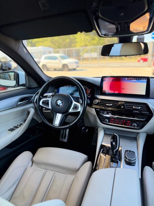 BMW 520d M SPORT LCI • FULL LED • KOŽA • NAVI • VIRTUAL COCKPIT, fotografija 20