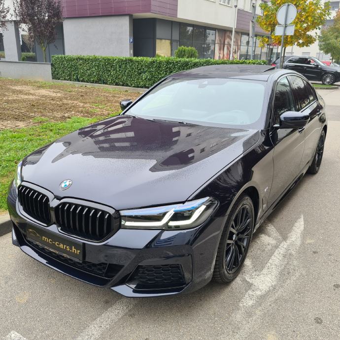 Бмв 520d 2020