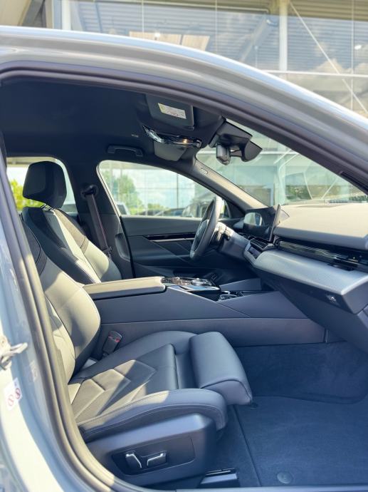 BMW 520d M SPORT PRO,H/K,HEAD-UP,360,CARBON, fotografija 10