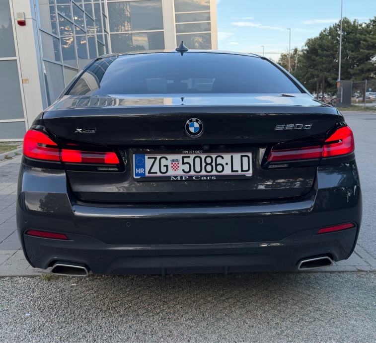 BMW 520d°M SPORT°XDRIVE°LIVE COCKPIT°AMBI°SHADOW LINE°REG06/27°, fotografija 5
