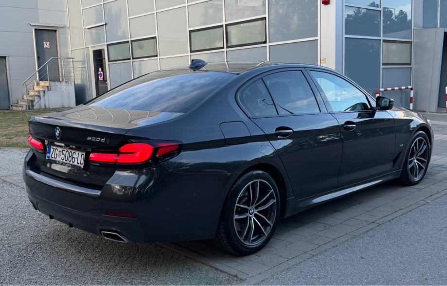 BMW 520d°M SPORT°XDRIVE°LIVE COCKPIT°AMBI°SHADOW LINE°REG06/27°, fotografija 7