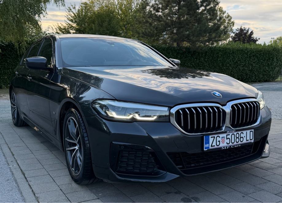 BMW 520d°M SPORT°XDRIVE°LIVE COCKPIT°AMBI°SHADOW LINE°REG06/27°, fotografija 9