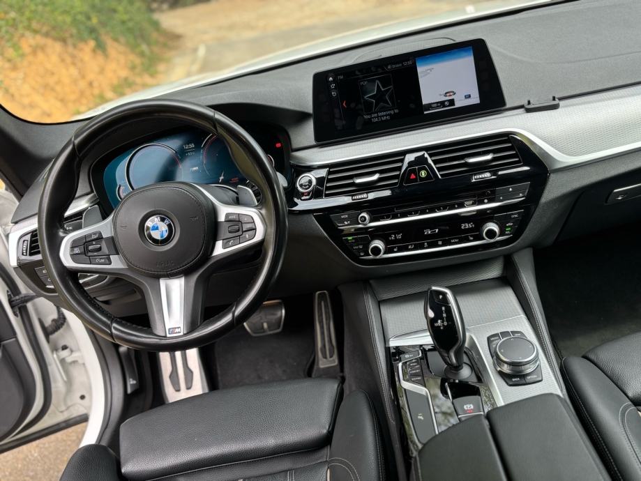 BMW 520d M Sportpaket, fotografija 18
