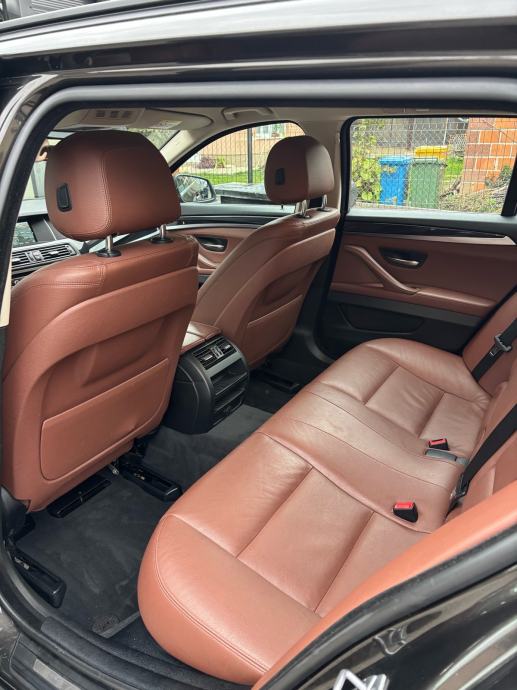 BMW 520d T,Automatik,Redizajn,LuxuryLine!, fotografija 19
