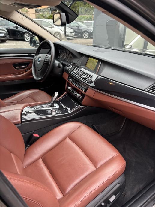 BMW 520d T,Automatik,Redizajn,LuxuryLine!, fotografija 16