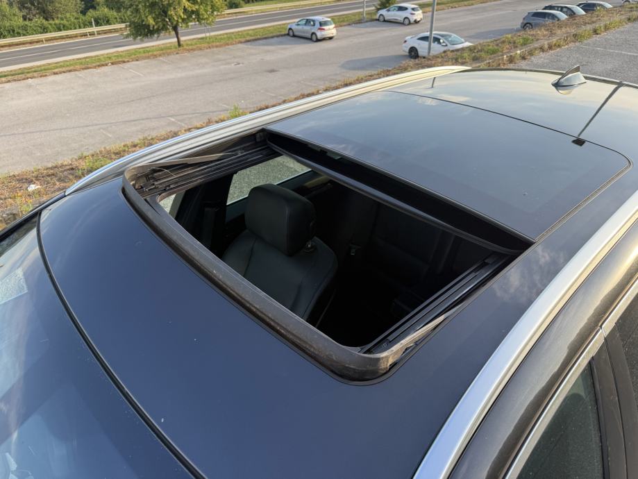BMW 520d Touring F11 - PANO, KOŽA, REG 12/26, PDV, fotografija 8