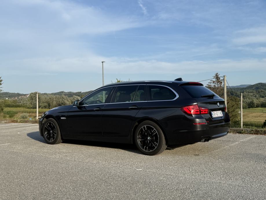 BMW 520d Touring F11 - PANO, KOŽA, REG 12/26, PDV, fotografija 6
