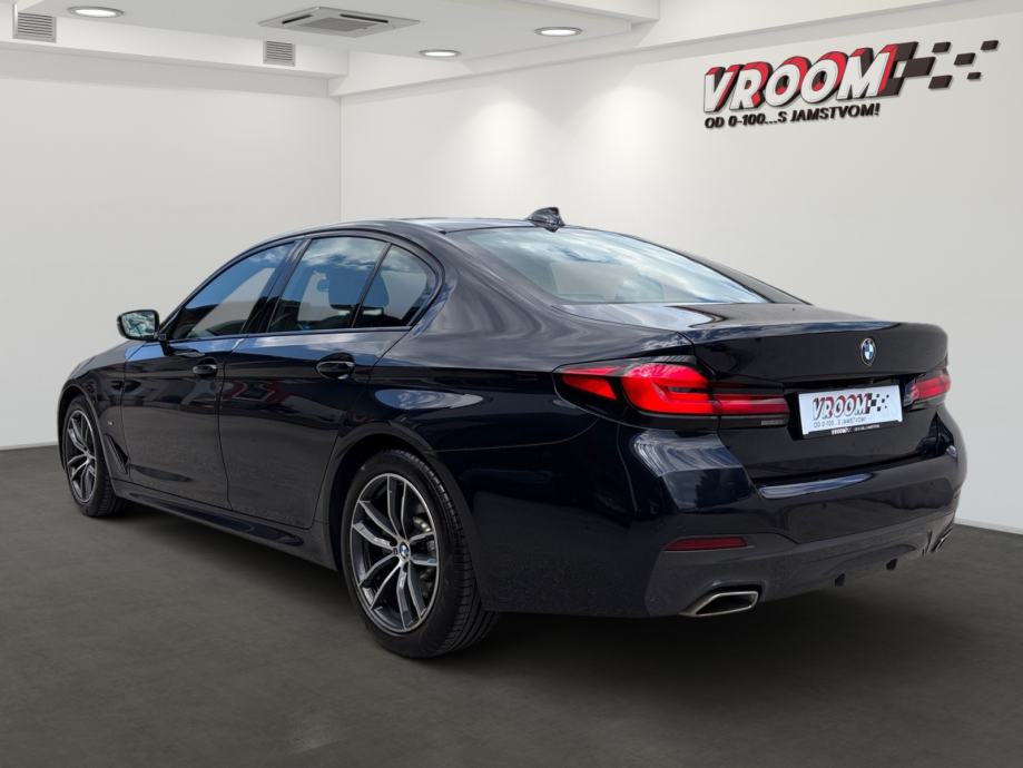BMW 520d xdrive M Sport | Laser | Head-up | ACC | Jamstvo do 36 mj., fotografija 2