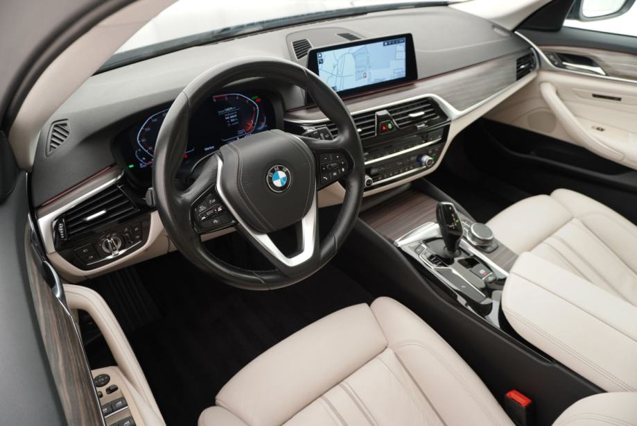 BMW 530d Touring xDrive | Cjena uključuje troškove uvoza, fotografija 11