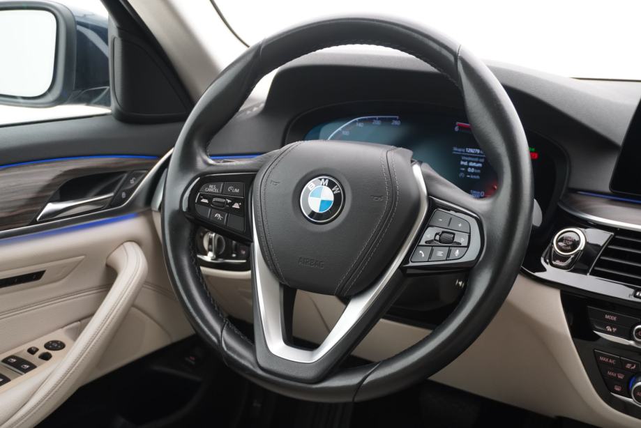 BMW 530d Touring xDrive | Cjena uključuje troškove uvoza, fotografija 14