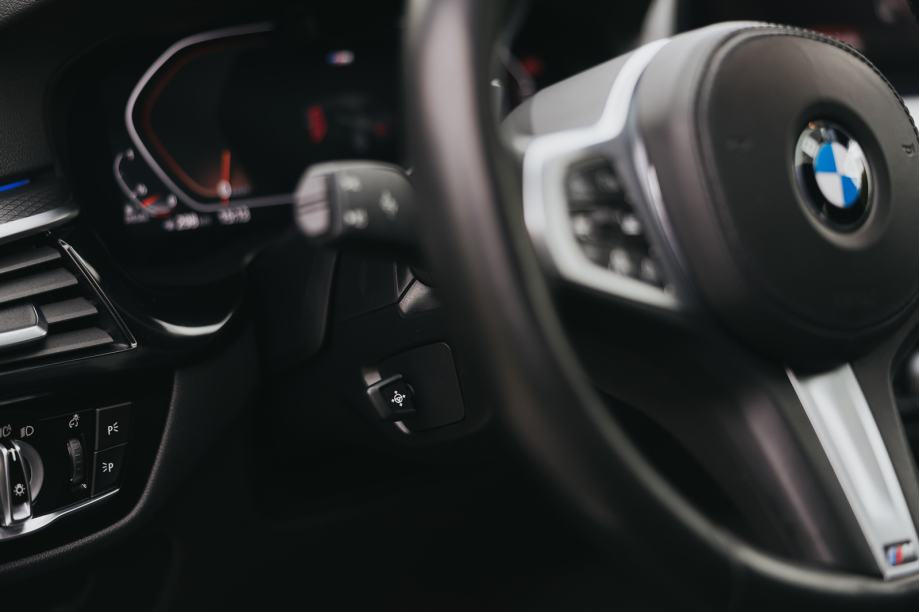 BMW 530d xDrive M-Sport - Laser | ACC | HUD | Ambi | Pano | Memo | Kam, fotografija 8