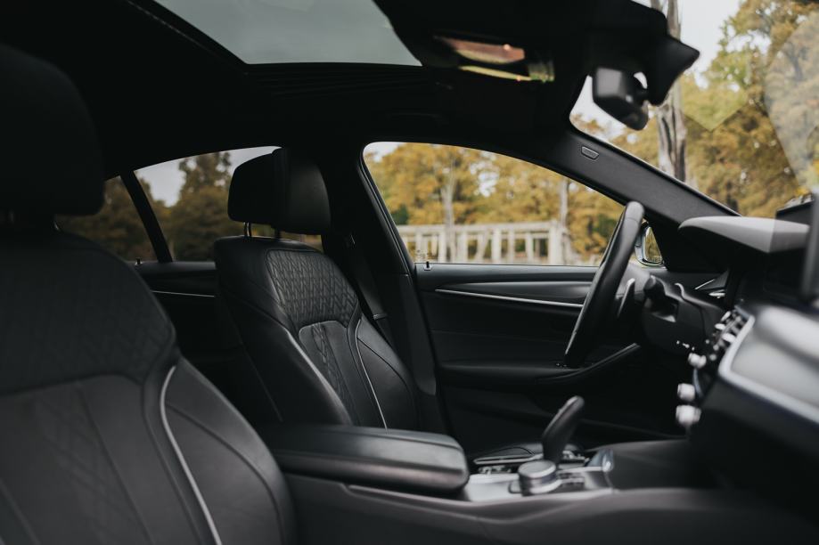 BMW 530d xDrive M-Sport - Laser | ACC | HUD | Ambi | Pano | Memo | Kam, fotografija 18