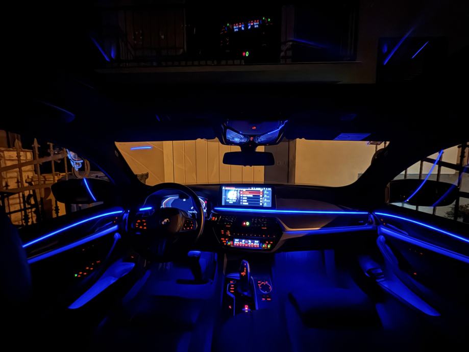 BMW 530d xDrive M-Sport - Laser | ACC | HUD | Ambi | Pano | Memo | Kam, fotografija 20