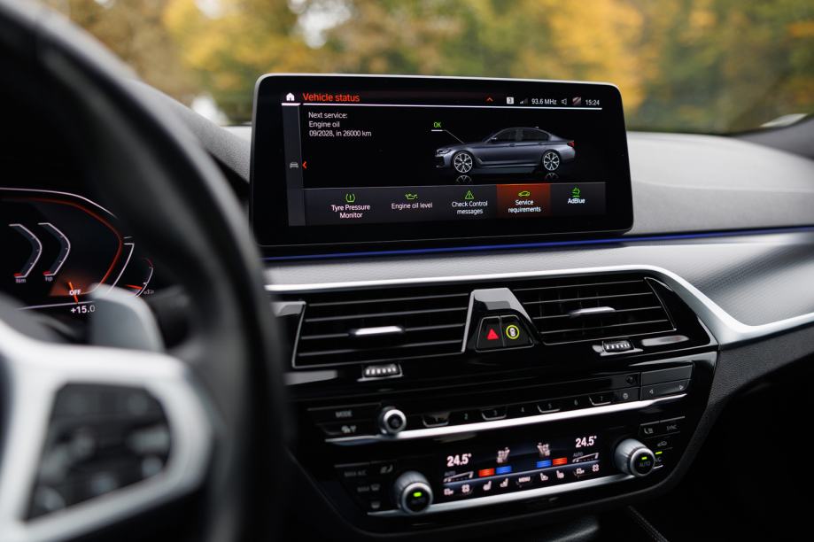 BMW 530d xDrive M-Sport - Laser | ACC | HUD | Ambi | Pano | Memo | Kam, fotografija 15