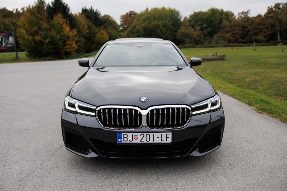 BMW 530d xDrive M-Sport - Laser | ACC | HUD | Ambi | Pano | Memo | Kam, fotografija 2