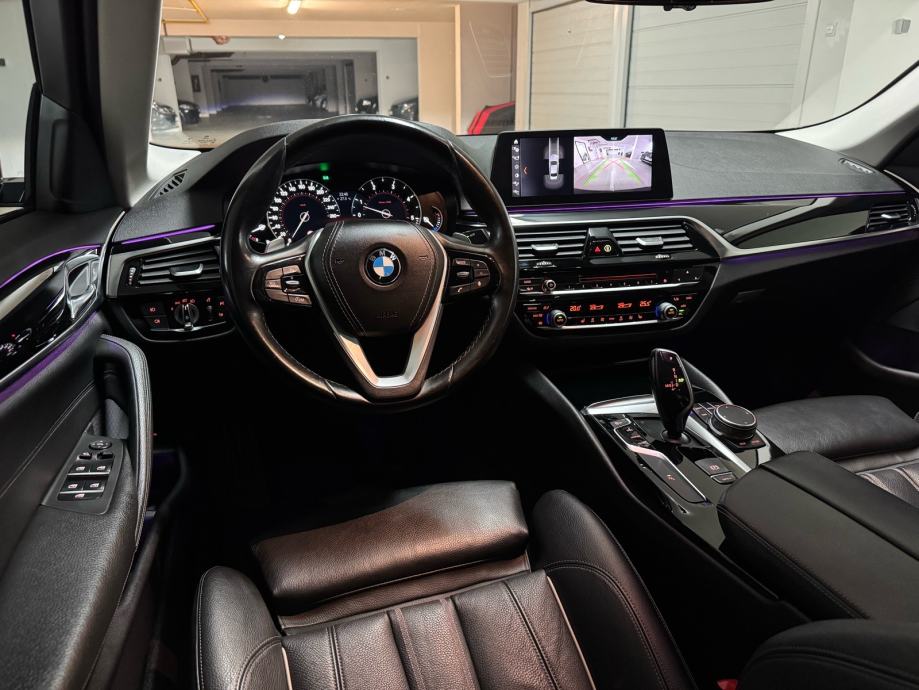 BMW 530d Xdrive Msport SIBER KAMERA AMBILIGHT, fotografija 7