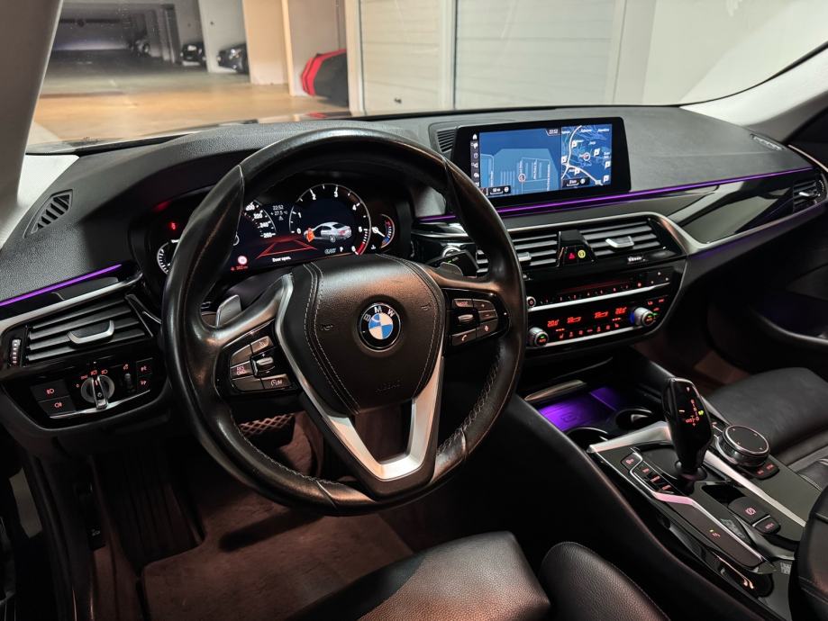 BMW 530d Xdrive Msport SIBER KAMERA AMBILIGHT, fotografija 8