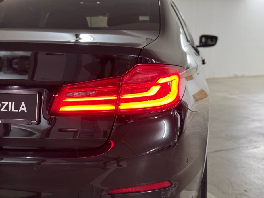 BMW 530d Xdrive Msport SIBER KAMERA AMBILIGHT, fotografija 19