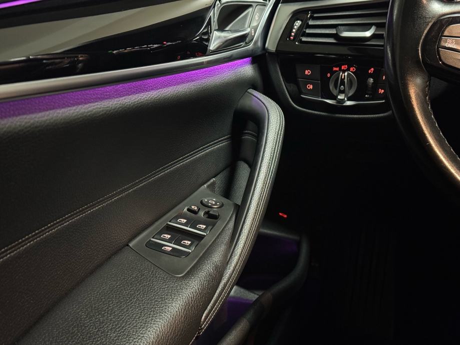 BMW 530d Xdrive Msport SIBER KAMERA AMBILIGHT, fotografija 9