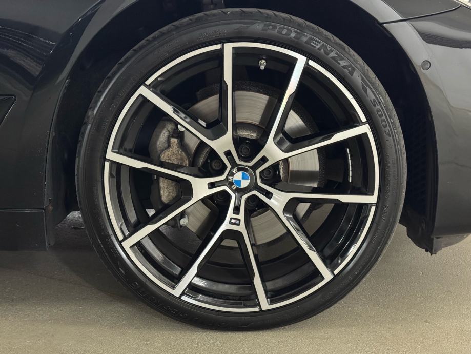 BMW 530d Xdrive Msport SIBER KAMERA AMBILIGHT, fotografija 20