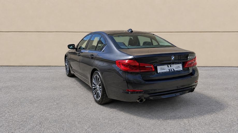 BMW 530e automatik 252 KS | koža | full led | ACC | premium jamstvo, fotografija 3