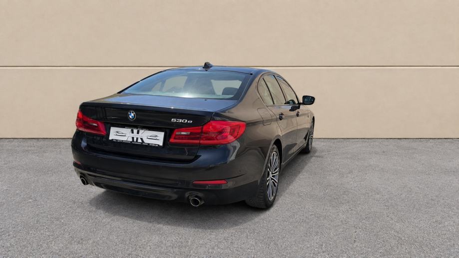 BMW 530e automatik 252 KS | koža | full led | ACC | premium jamstvo, fotografija 5