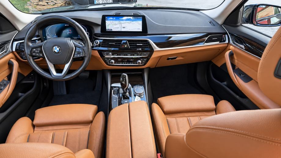 BMW 530e automatik 252 KS | koža | full led | ACC | premium jamstvo, fotografija 11