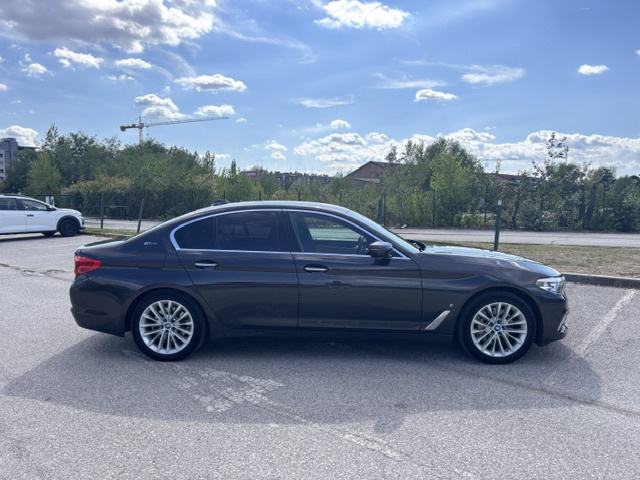 BMW 530e iPerformance Luxury Line, fotografija 5