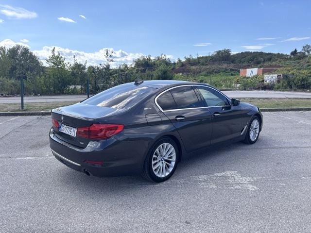 BMW 530e iPerformance Luxury Line, fotografija 4