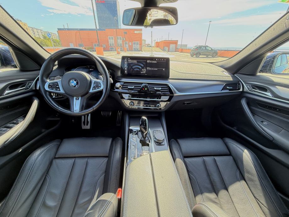 BMW 530e LCI M Sport | 2021. | Individual boja, 20", Soft Close, 360°, fotografija 7