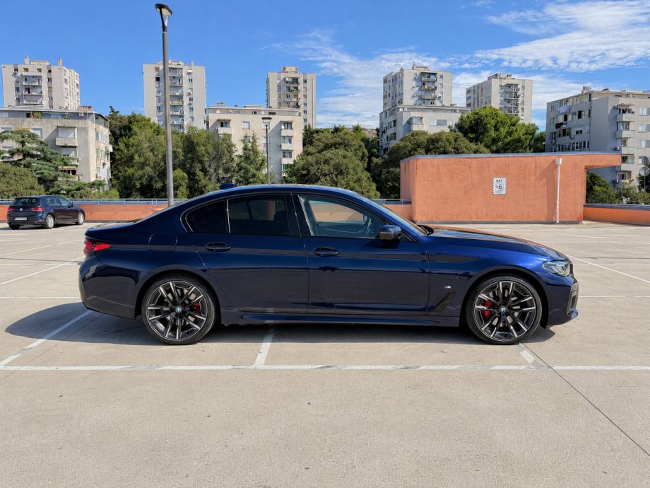 BMW 530e LCI M Sport | 2021. | Individual boja, 20", Soft Close, 360°, fotografija 4