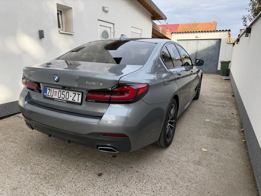 Bmw 530e, fotografija 2