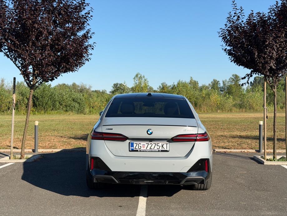 BMW 540d G60 xDrive M Sport Pro – 303 KS – PDV, pogled izvana - slika 3