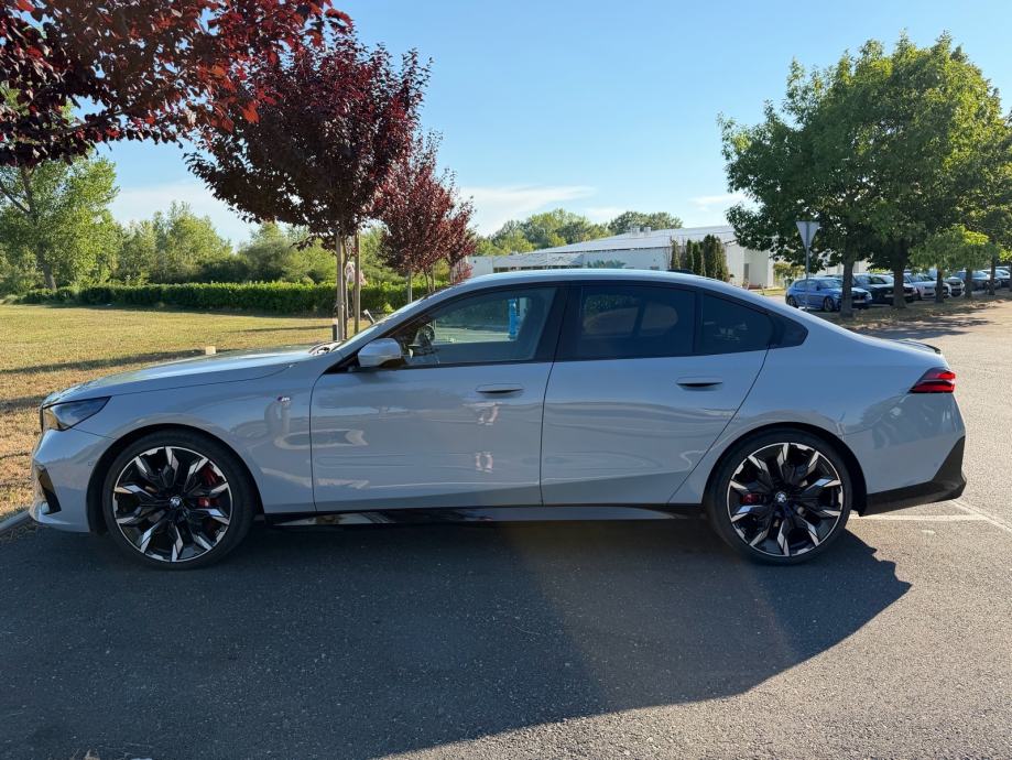 BMW 540d G60 xDrive M Sport Pro – 303 KS – PDV, pogled izvana - slika 5