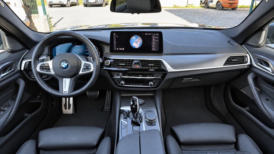 BMW 545e xDrive M Sport | 394 KS | Laser | HUD | Premium jamstvo, fotografija 10