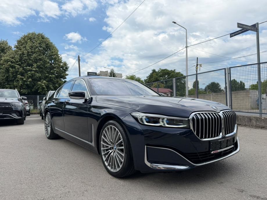 BMW 740d Xdrive **INDIVIDUAL**FACELIFT**U SUSTAVU PDV-a**, fotografija 3