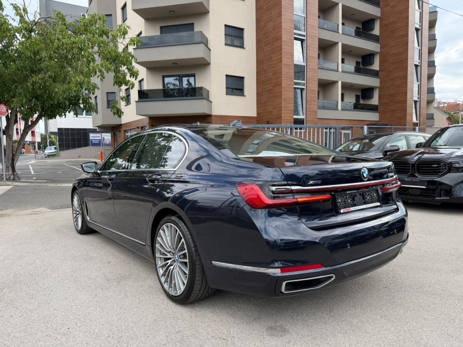 BMW 740d Xdrive **INDIVIDUAL**FACELIFT**U SUSTAVU PDV-a**, fotografija 7