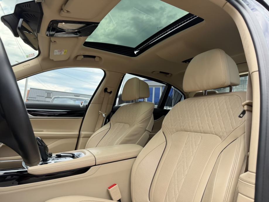 BMW 740d Xdrive **INDIVIDUAL**FACELIFT**U SUSTAVU PDV-a**, fotografija 12