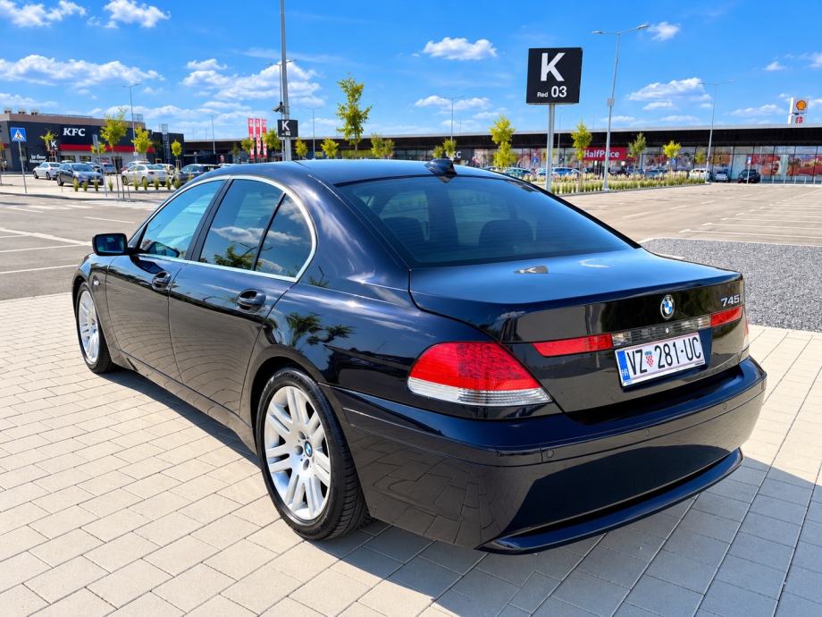 BMW 745i N62 4.4 V8, fotografija 8